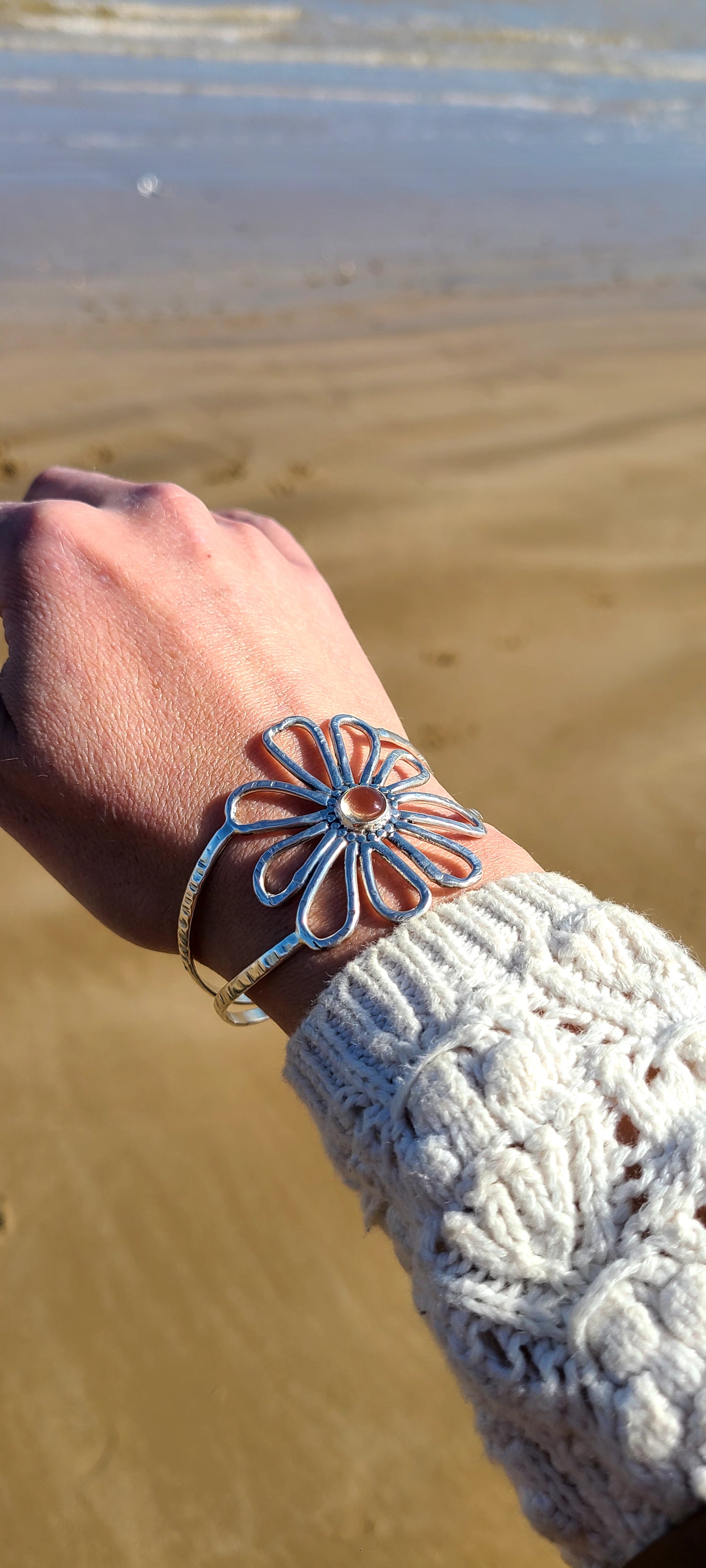 Flower Power- Jonc sertie d'une Citrine