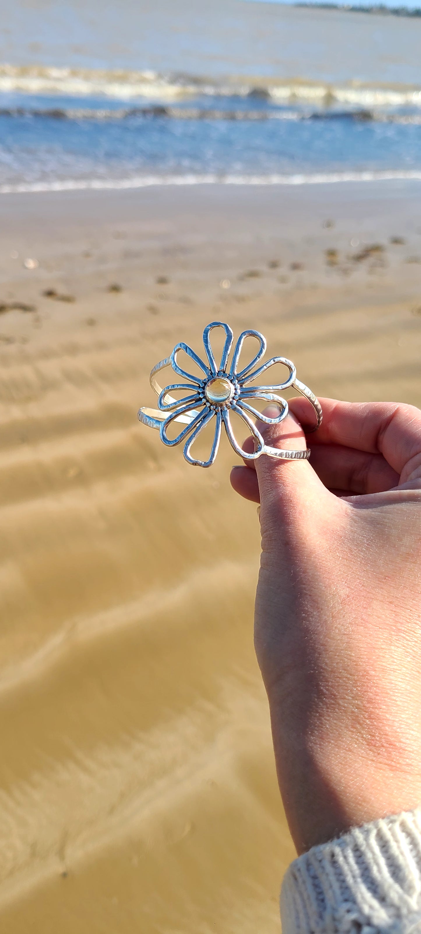 Flower Power- Jonc sertie d'une Citrine