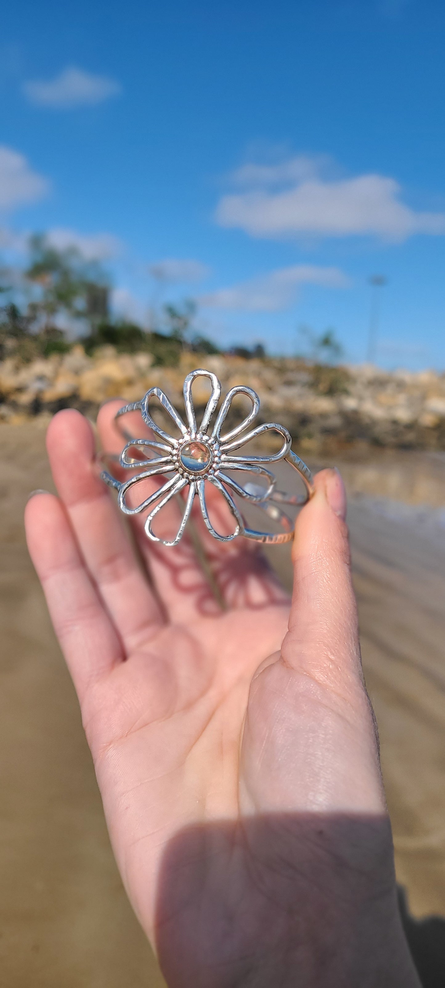 Flower Power- Jonc sertie d'une Citrine