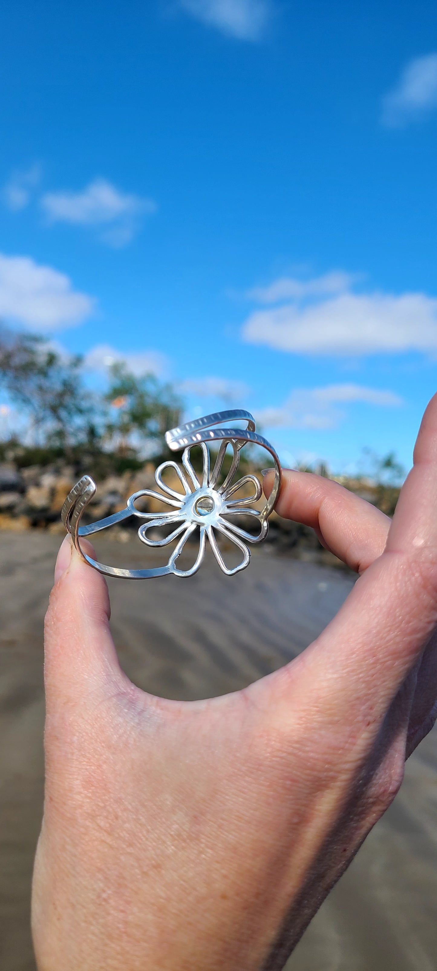 Flower Power- Jonc sertie d'une Citrine