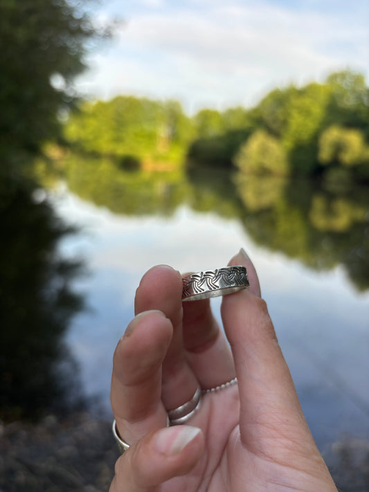 Bague Tribal