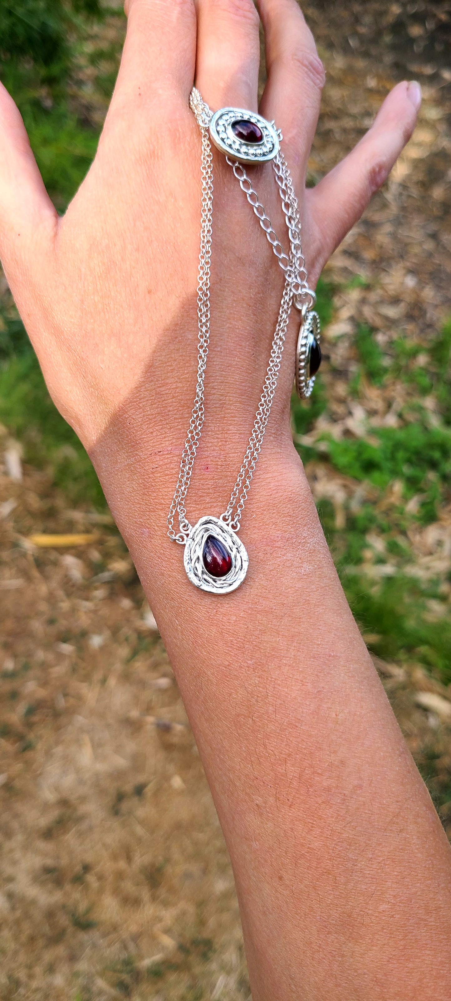 Collier Amaryllis et ses Grenats