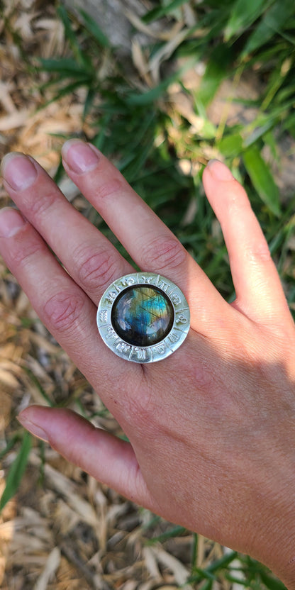 Bague Nigelle et sa labradorite