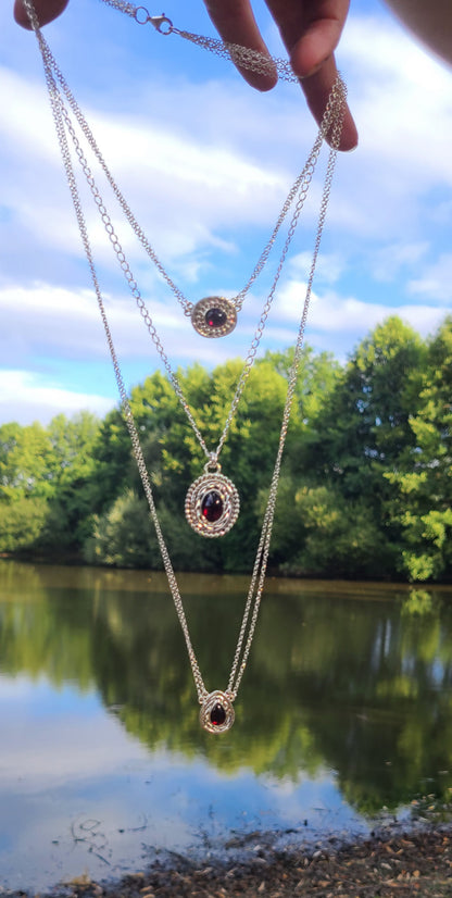 Collier Amaryllis et ses Grenats