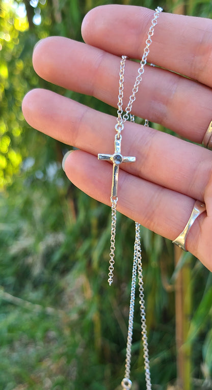 Le collier croix