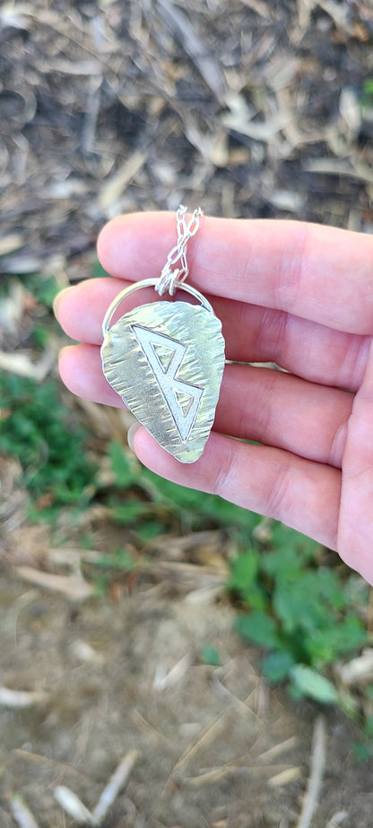 Le collier Berkano