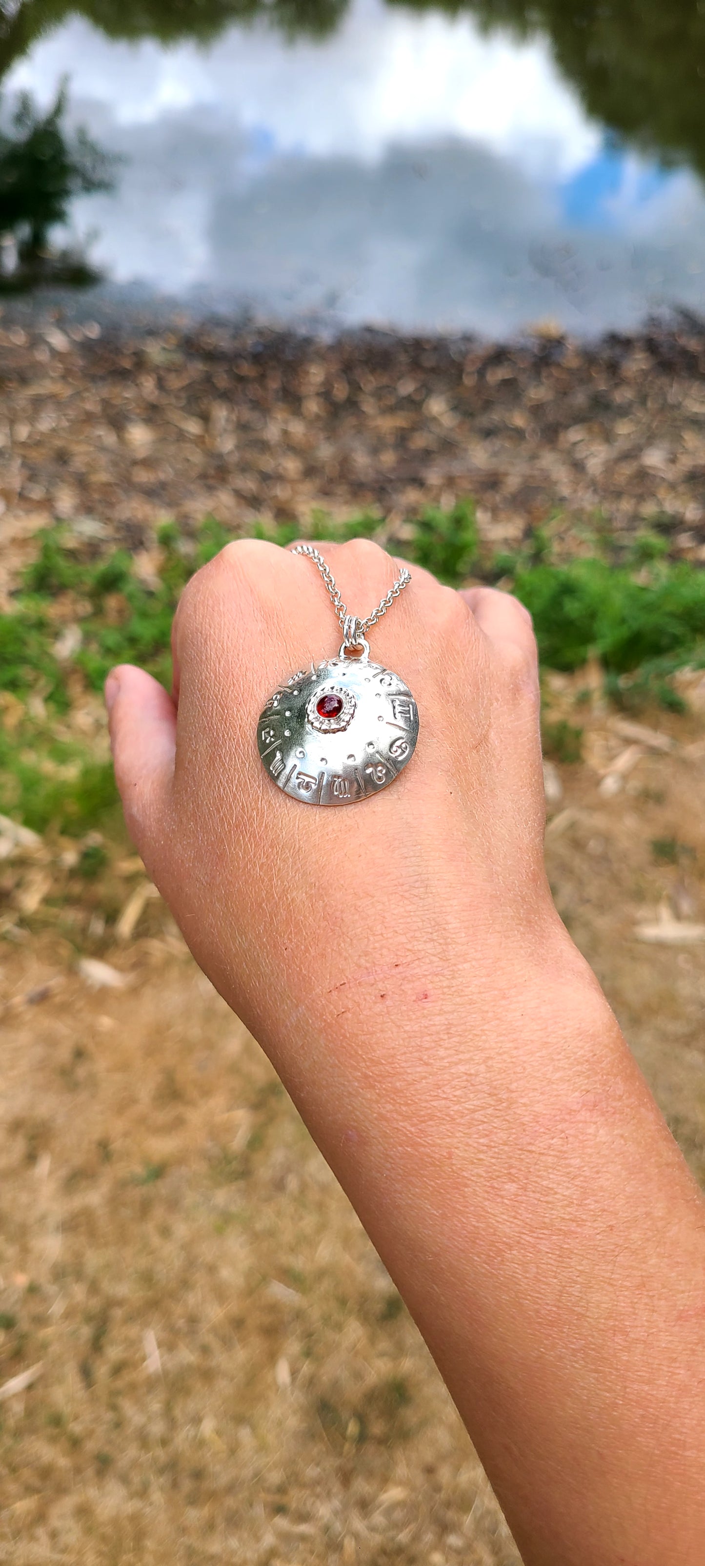 Collier Lys et son Grenat