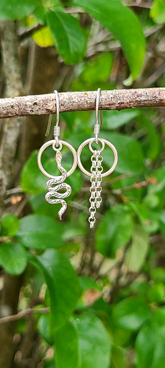 Boucles d'oreilles Asymétriques Serpent