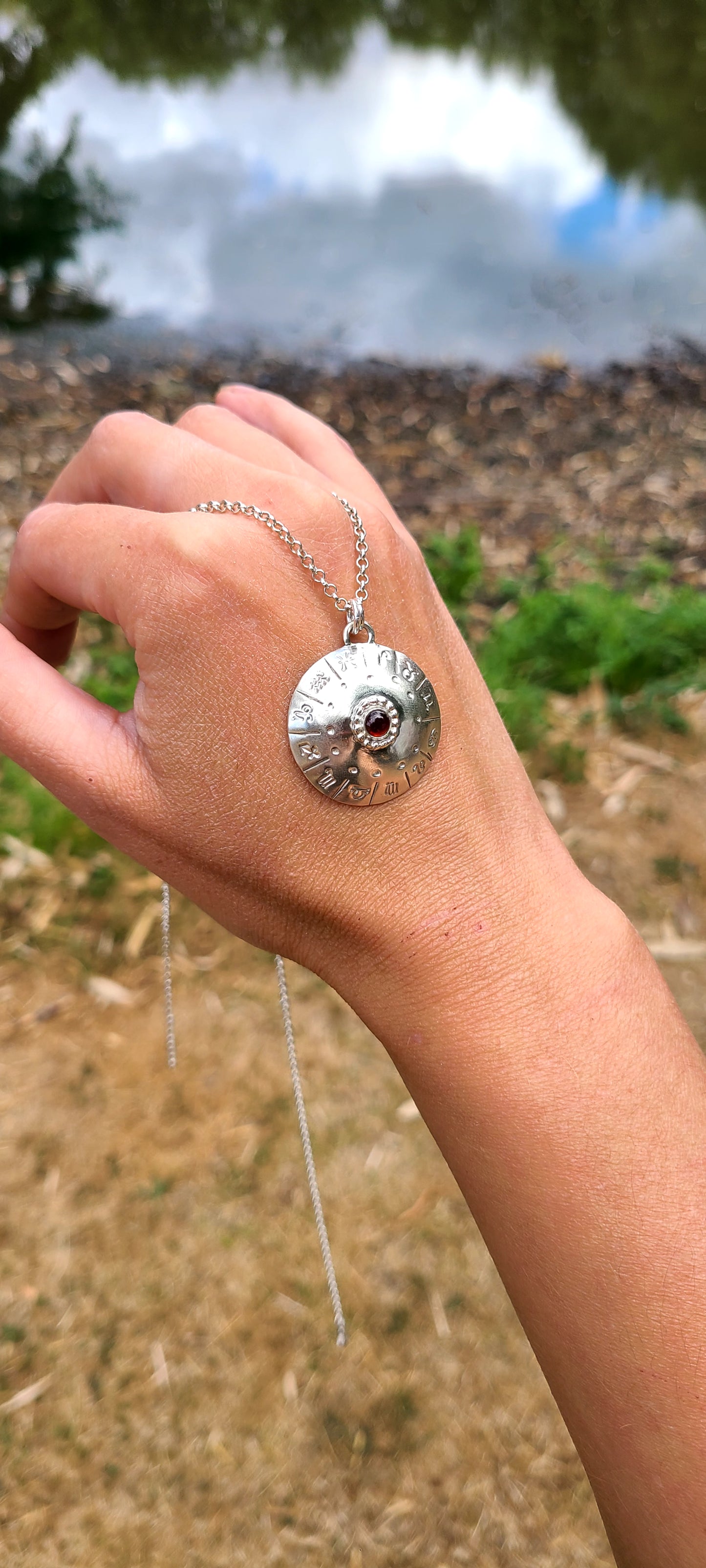 Collier Lys et son Grenat